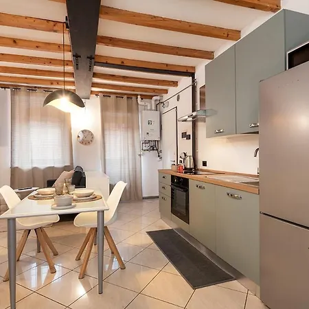 Apartment Renovated Airport & Downtown